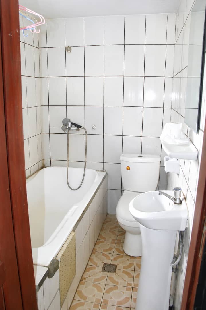 Chambre 1 - Hôtel Fokam Yaoundé
