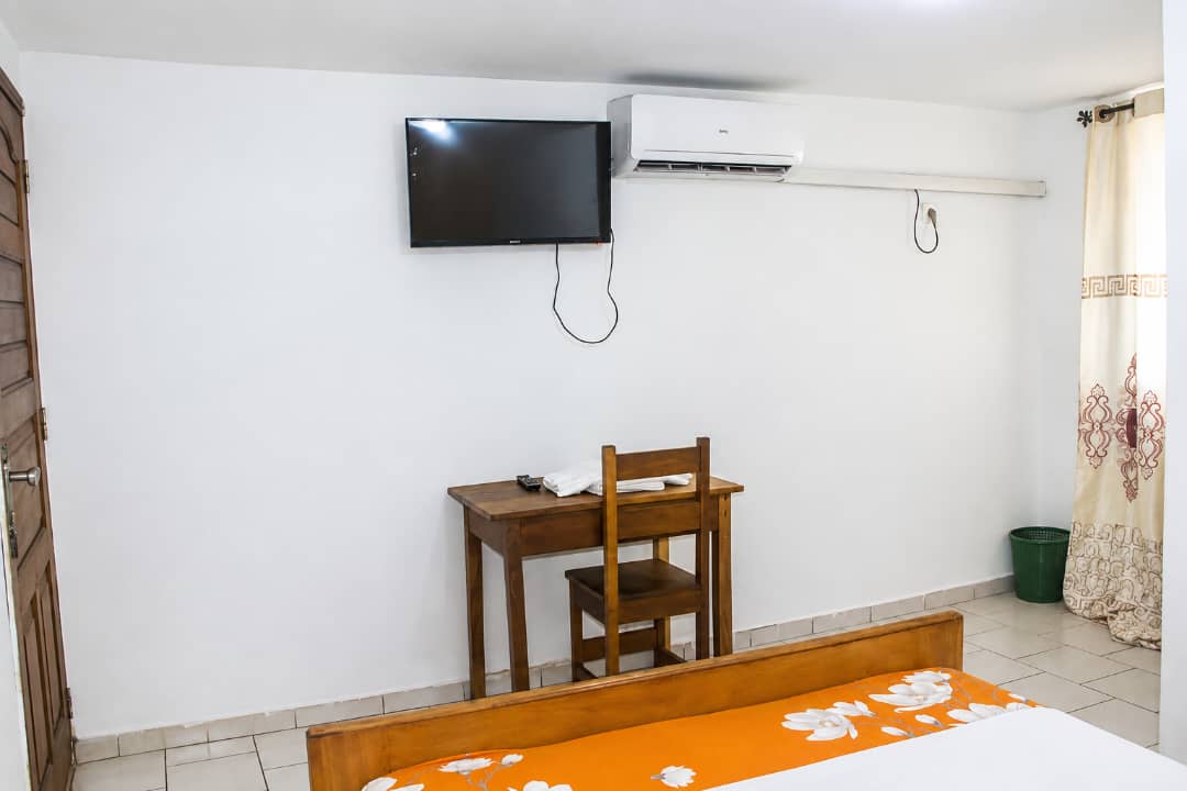 Chambre 1 - Hôtel Fokam Yaoundé
