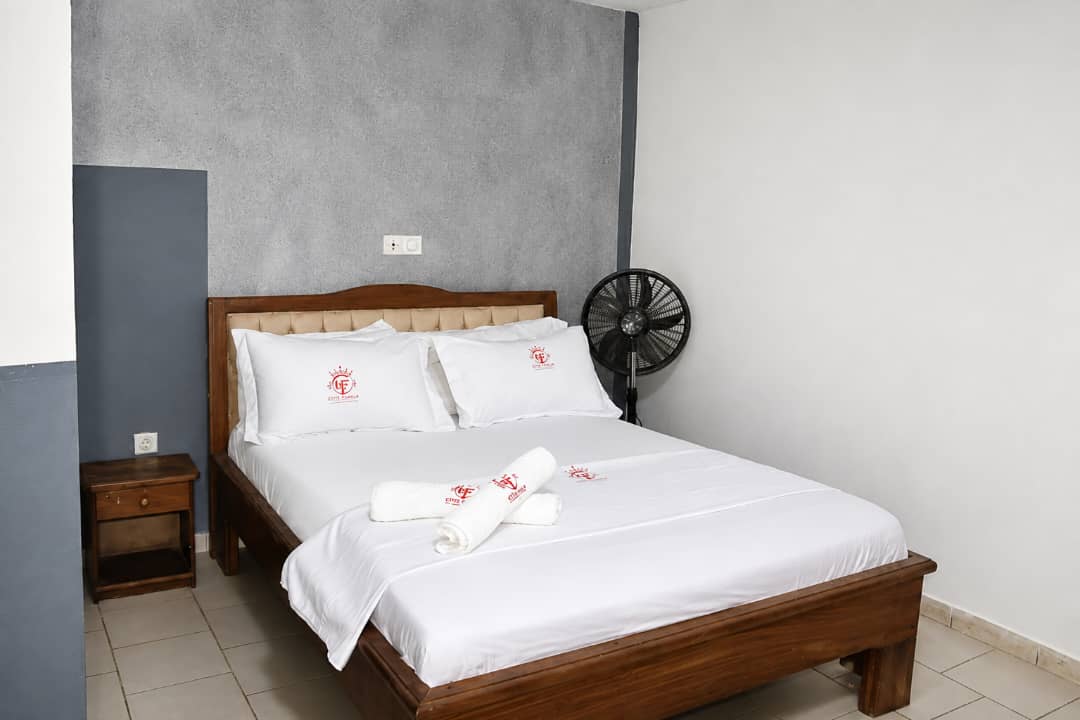 Chambre 4 - Hôtel Fokam Yaoundé