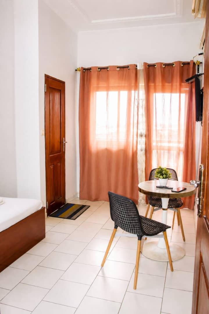 Chambre 5 - Hôtel Fokam Yaoundé